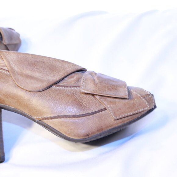Miss Albright Anthropologie Size 8B Distressed Tan Leather Peep Toe Big Bow Heel - Picture 13 of 15